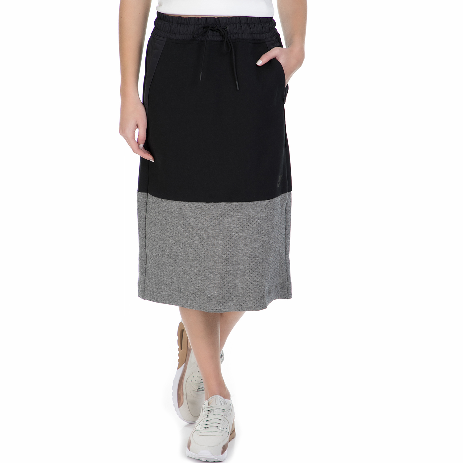 Γυναικεία/Ρούχα/Φούστες/Μέχρι το γόνατο NIKE - Γυναικεία midi φούστα Nike Sportswear Tech Fleece μαύρη - γκρι