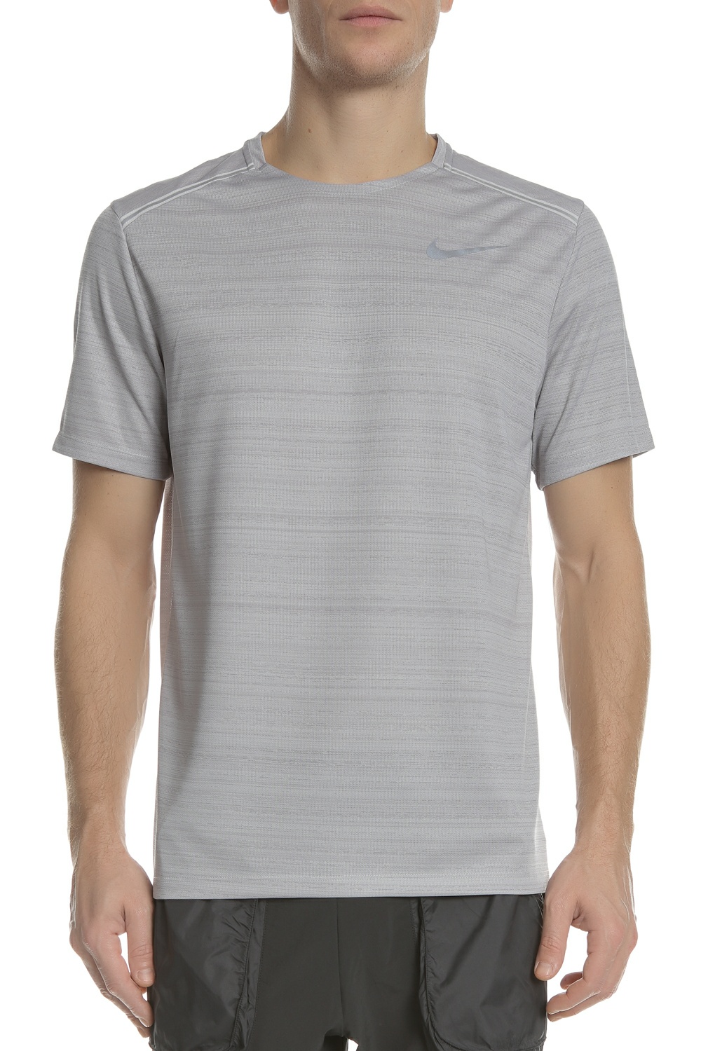 Ανδρικά/Ρούχα/Αθλητικά/T-shirt NIKE - Ανδρική κοντομάνικη μπλούζα Nike Dri-FIT Miler γκρι