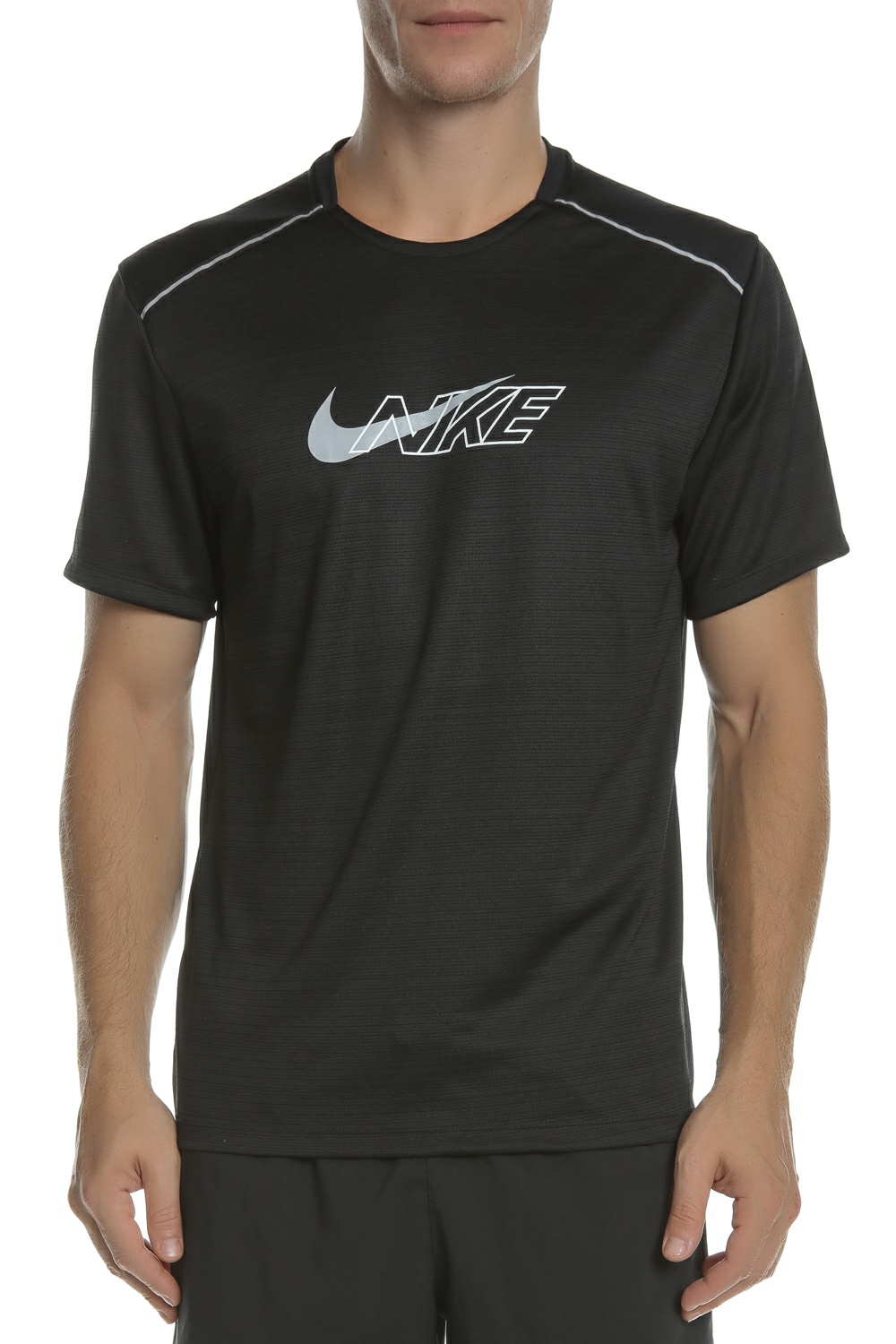Ανδρικά/Ρούχα/Αθλητικά/T-shirt NIKE - Ανδρική κοντομάνικη μπλούζα NIKE MILER FLASH μαύρη