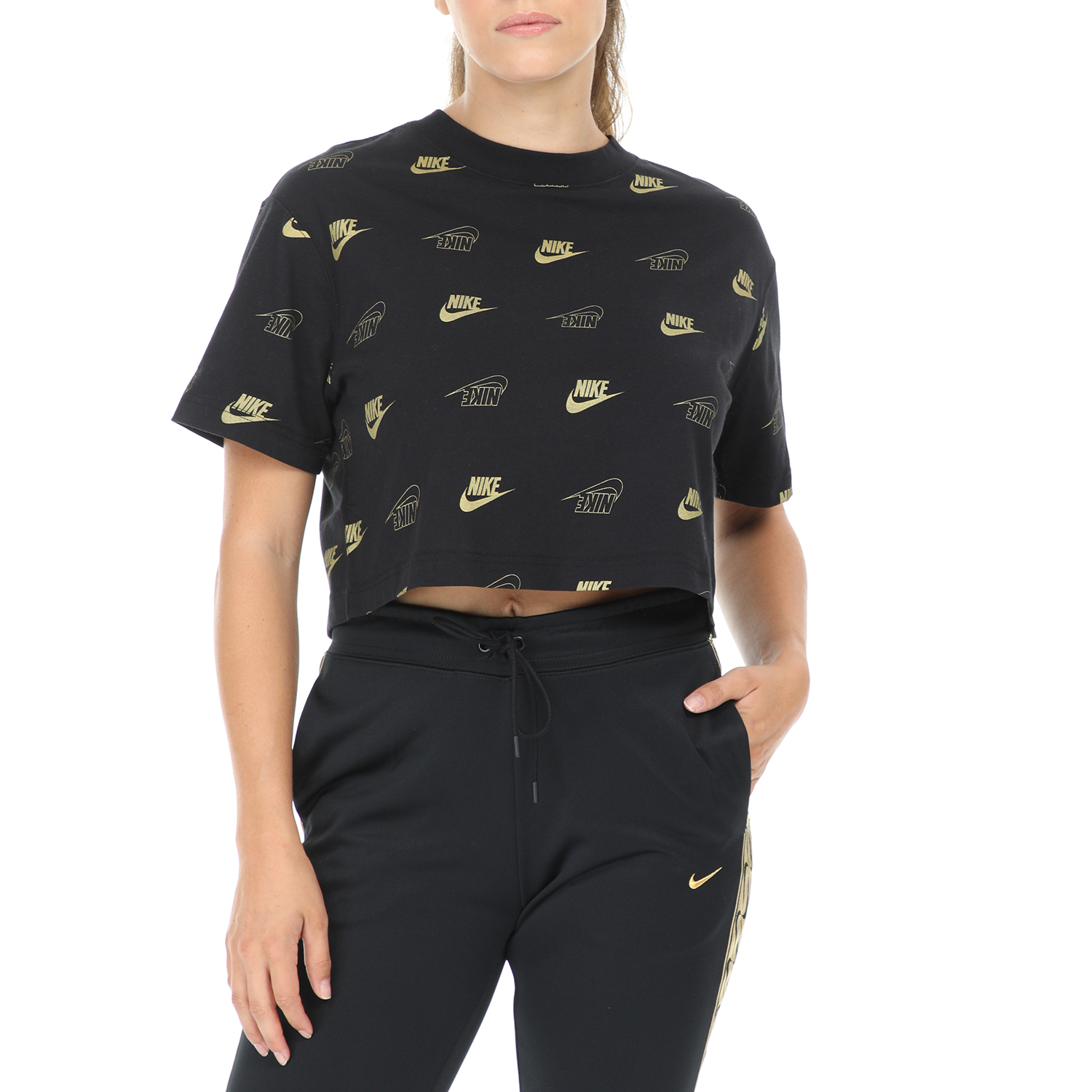 Γυναικεία/Ρούχα/Αθλητικά/T-shirt-Τοπ NIKE - Γυναικεία κοντομάνικη μπλούζα NIKE TOP CROP SHINE μαύρο