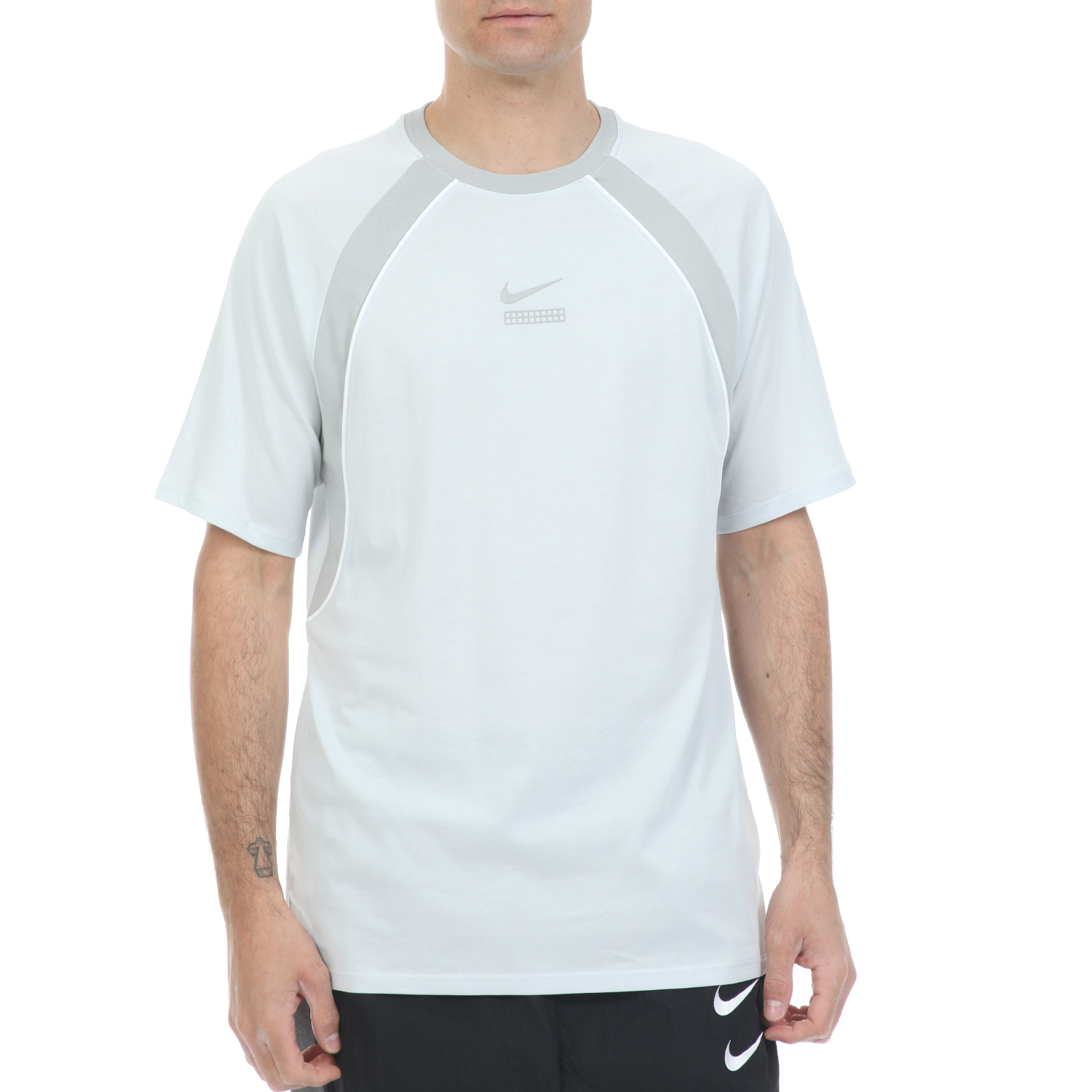 NIKE - Ανδρική μπλούζα ΝΙΚΕ NSW DNA SS TOP γκρι Ανδρικά/Ρούχα/Αθλητικά/T-shirt