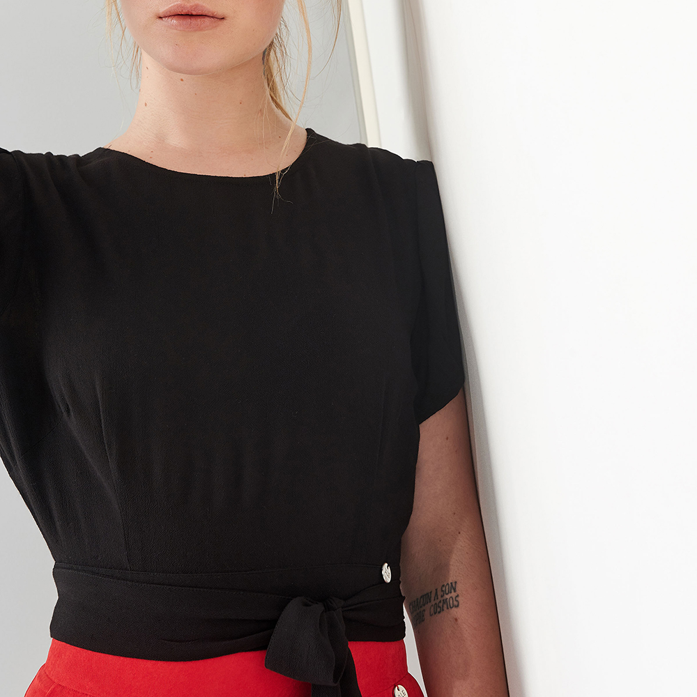 Γυναικεία/Ρούχα/Μπλούζες/Κοντομάνικες 'ALE - Γυναικείο cropped top 'ALE μαύρο