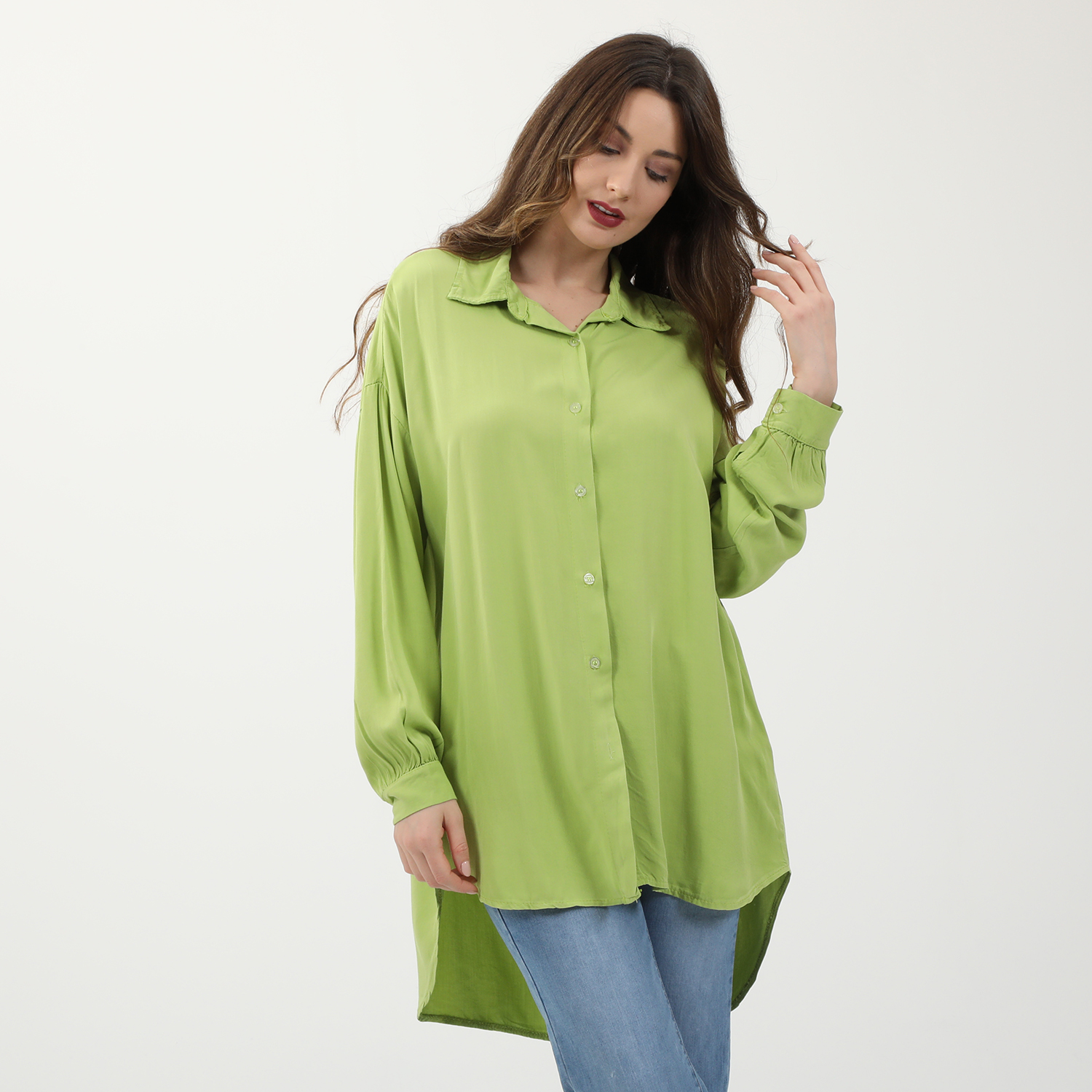 Γυναικεία/Ρούχα/Πουκάμισα/Πουκαμίσες ATTRATTIVO - Γυναικεία μακριά πουκαμίσα ATTRATTIVO πράσινη
