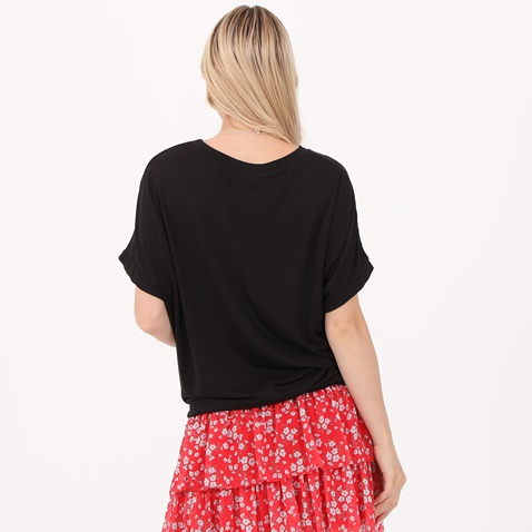 ATTRATTIVO-Γυναικεία μπλούζα με μακρύ κολιέ ATTRATTIVO μαύρη