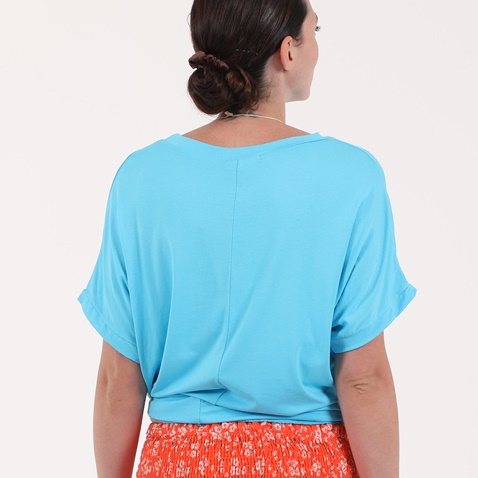 ATTRATTIVO-Γυναικείο cropped top με μακρύ κολιέ ATTRATTIVO μπλε