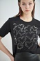 SUGARFREE-Γυναικεία κοντομάνικη μπλούζα SUGARFREE 22812135 μαύρη