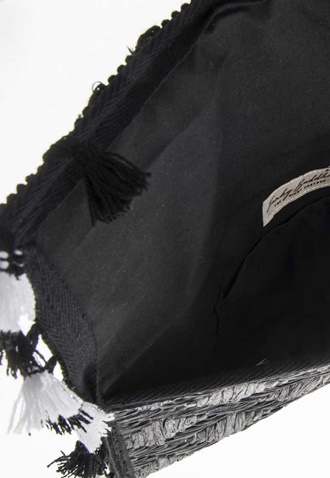FUNKY BUDDHA-Γυναικεία τσάντα clutch FUNKY BUDDHA με κρόσσια μαύρη
