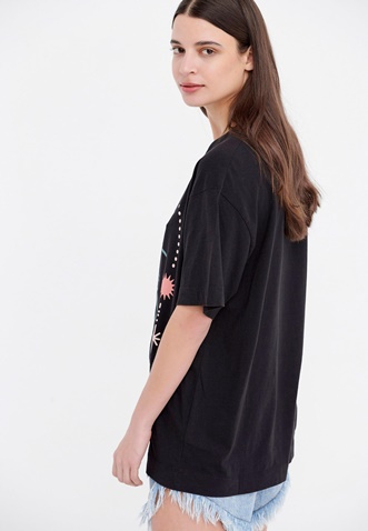 FUNKY BUDDHA-Γυναικείο oversized t-shirt FUNKY BUDDHA μαύρο